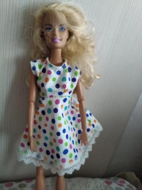 Šaty pre barbie,