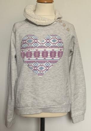 Here there krásny sveter, 134