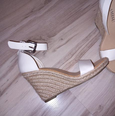 Sandále na platforme, 37