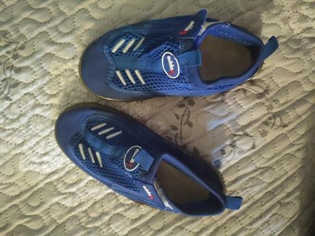 Topánky do vody, 28