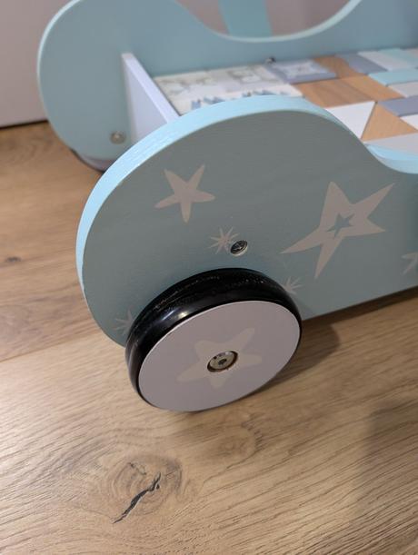 Dreveny vozik s kockami, 