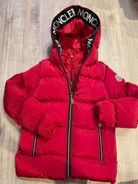 Zimna bunda moncler, 140