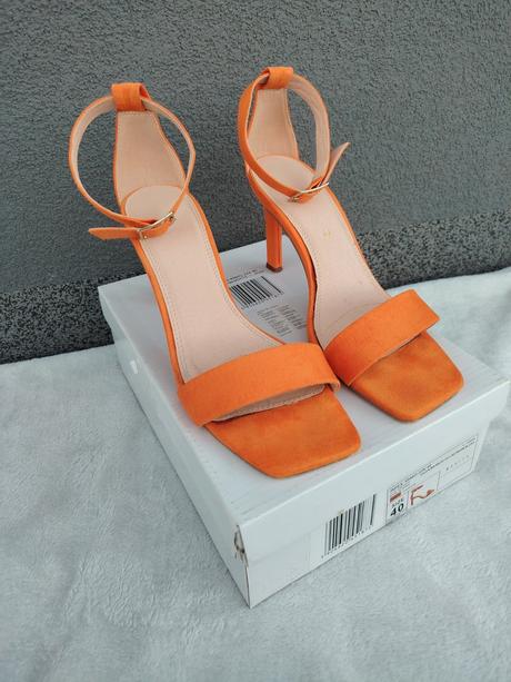 Letné oranžové sandálky na podpätku, mohito,40