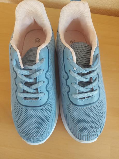 Dievčenské tenisky 33, 33