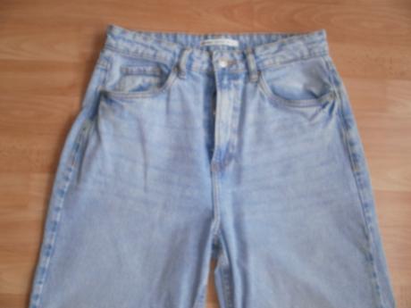 Mom fit rifle cropp ako nové, 38