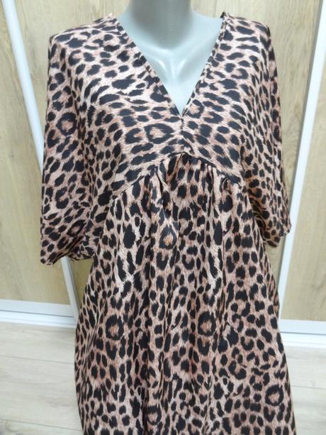 Tigrované šaty, xl