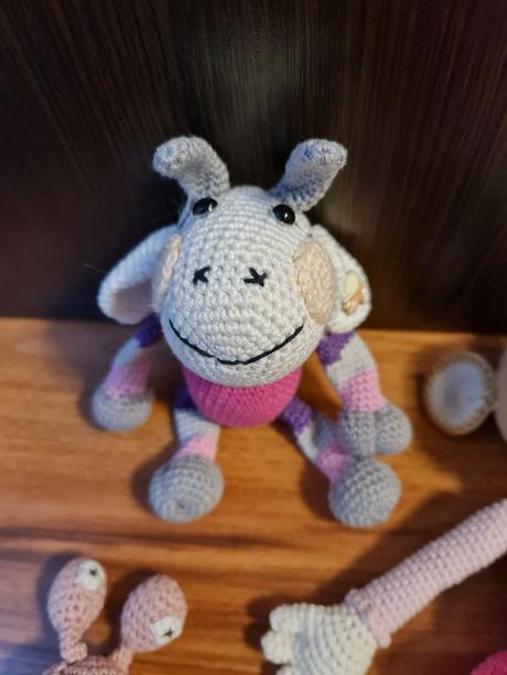 Krásne háčkované hračky, v super stave,