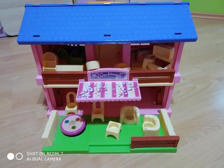 Domček pre bábiky, 