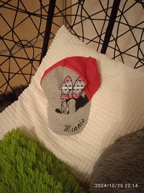 Šiltovka, disney,134