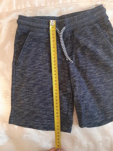 Kratasy plus tricko gratis, c&a,116