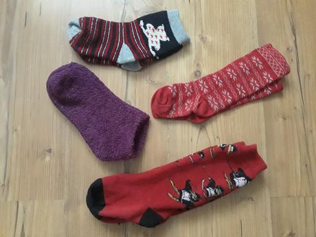 Ponožky a podkolienky, 30