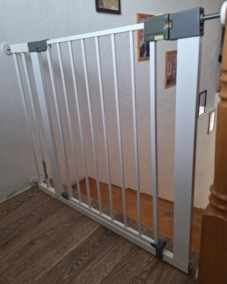 Zábrana na schody, safety 1st