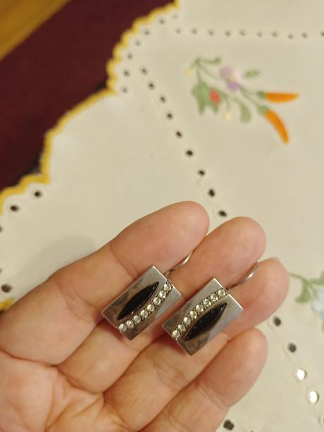 Náušnice striebro s ónyxom, 