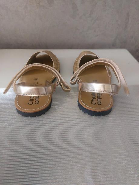 Dievčenské sandále zlaté brokátové, 35