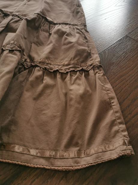 Dámska sukňa, 40