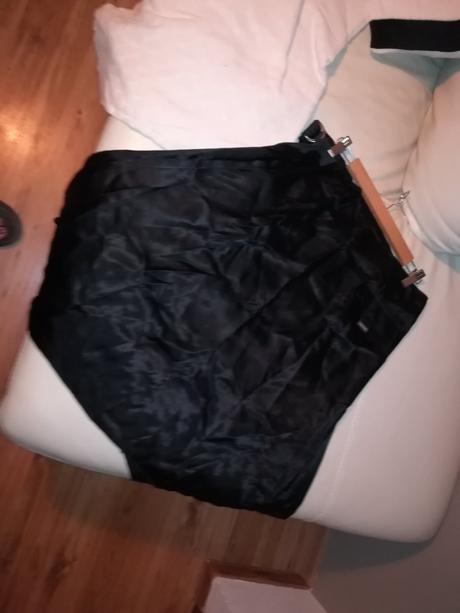 Saténová prekladaná sukna m-l, river island,l