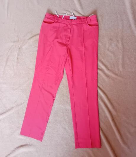Nohavice ruzove, 46