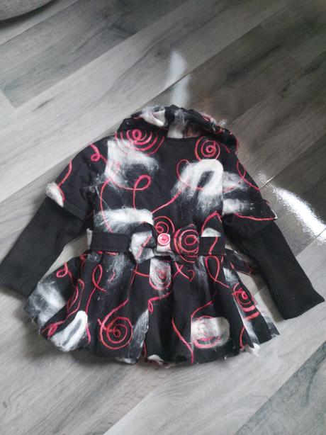 Dievčensý kabátik, 98