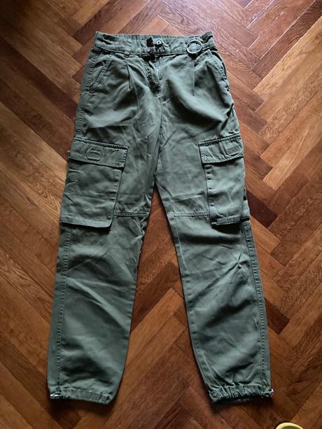 Kapsacove rifle 34, bershka,34