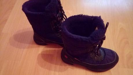 Čierne čižmy už aj s poštou., loap,30