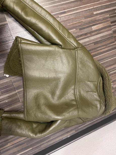Krásna bershka bunda khaki, bershka,l