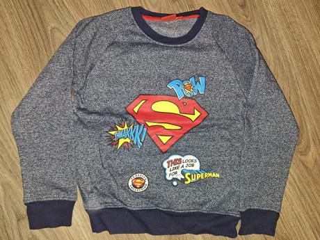 Nenosena mikina superman, 122