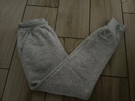 Teplaky, reserved,158