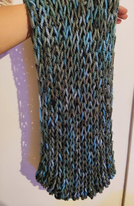 Pletený nekonečný šál, 