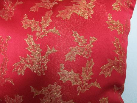 Obliečka  vianočná brokátová červeno zlatá, 