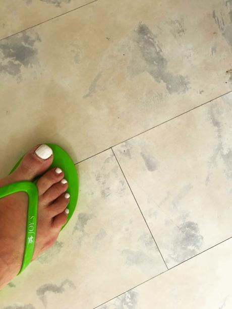 Neónkové krikľavé pestré žabky, 38