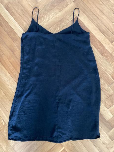 Šaty na ramienka, m