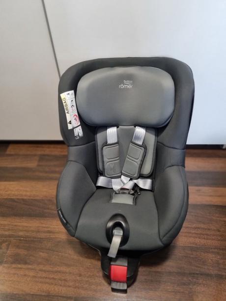 Britax römer dualfix m i-size, otočná, britax