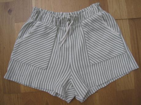Šortky, zara,152