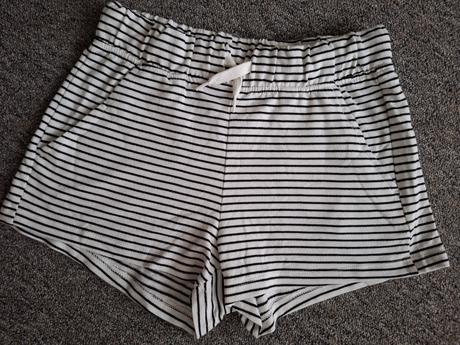 Šortky, zn. h&m, nové, h&m,158