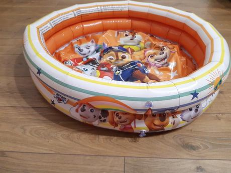 Bazén labková patrola, 