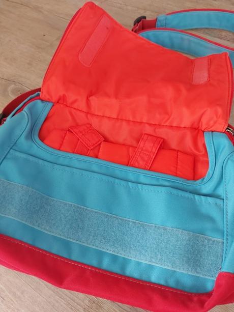 Belasá taška cez rameno, 