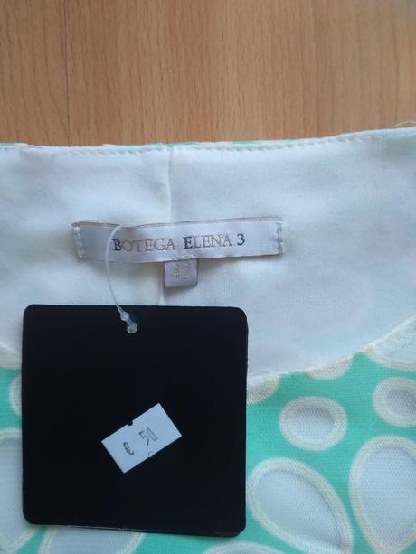 Nové retro šaty, 42