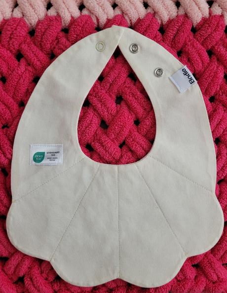 Podbradnik, elodie details