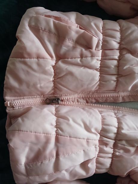 Teplá bunda pre princeznu, 98