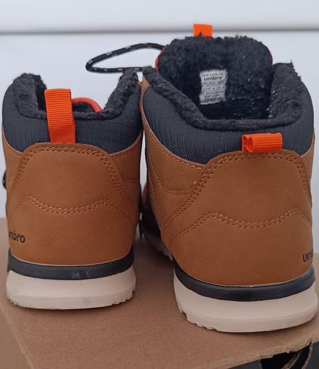 Topánky umbro, umbro,38