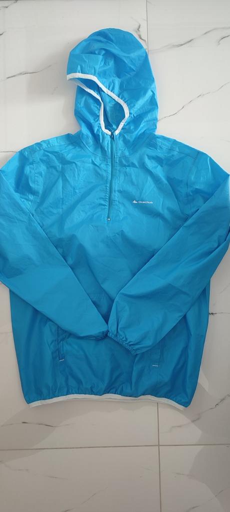 Predám bundu do dažďa, quechua,152