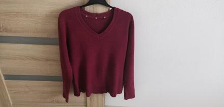 Červený pulover, m