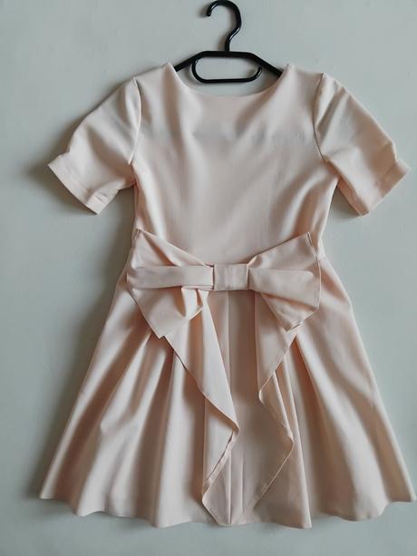 Dievcenske šaty v.122, 122