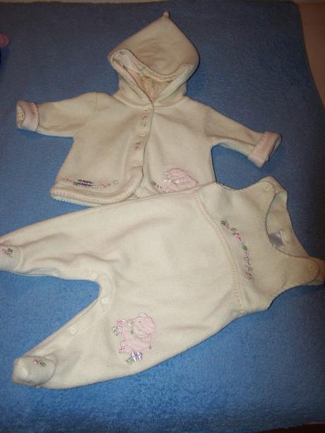 Nádherný ovečkový flisový komplet, 62