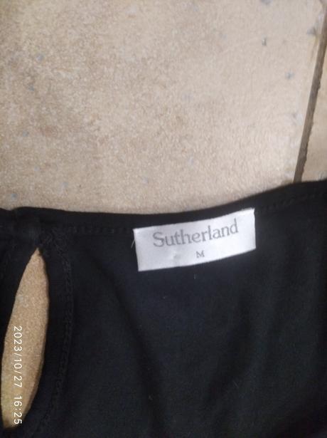 Cierne saty s volánikmi, m