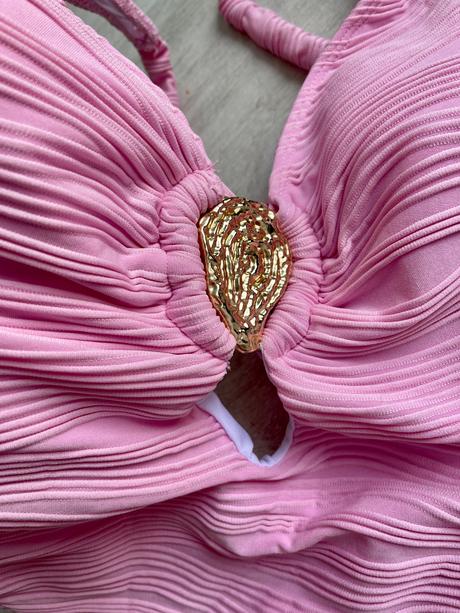 Nove jednodielne plavky, m