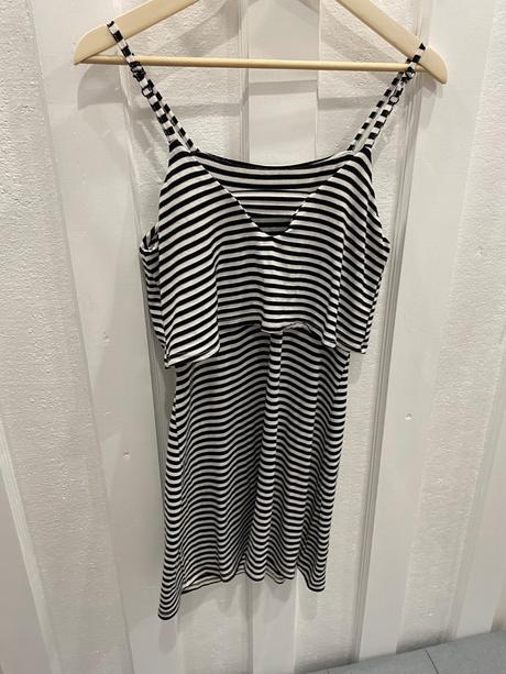 Páskované šaty, gate,s