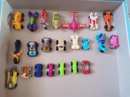 Autíčka z kinderka, 