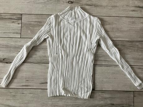 Svetrik, reserved,152