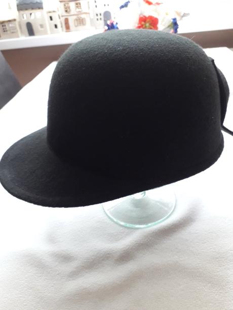 Klobúčik, mayoral,54